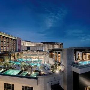 ومنتجع بارادايس، بارادايس سيتي 5* انشيون