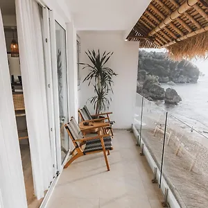 Legends Beachfront , Uluwatu Indonesia